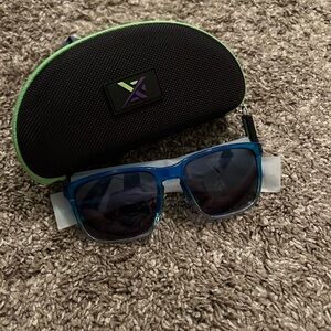 Blue sports sunglasses with case